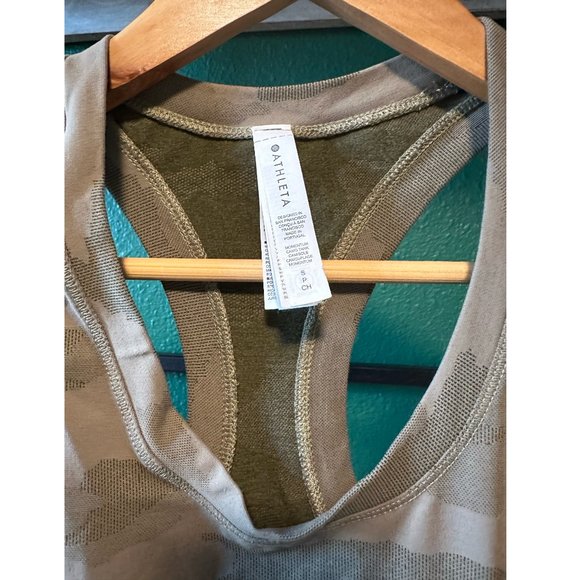 Athleta Women's Momentum Camo Seamless Tank Top Size SMALL - Picture 7 of 7